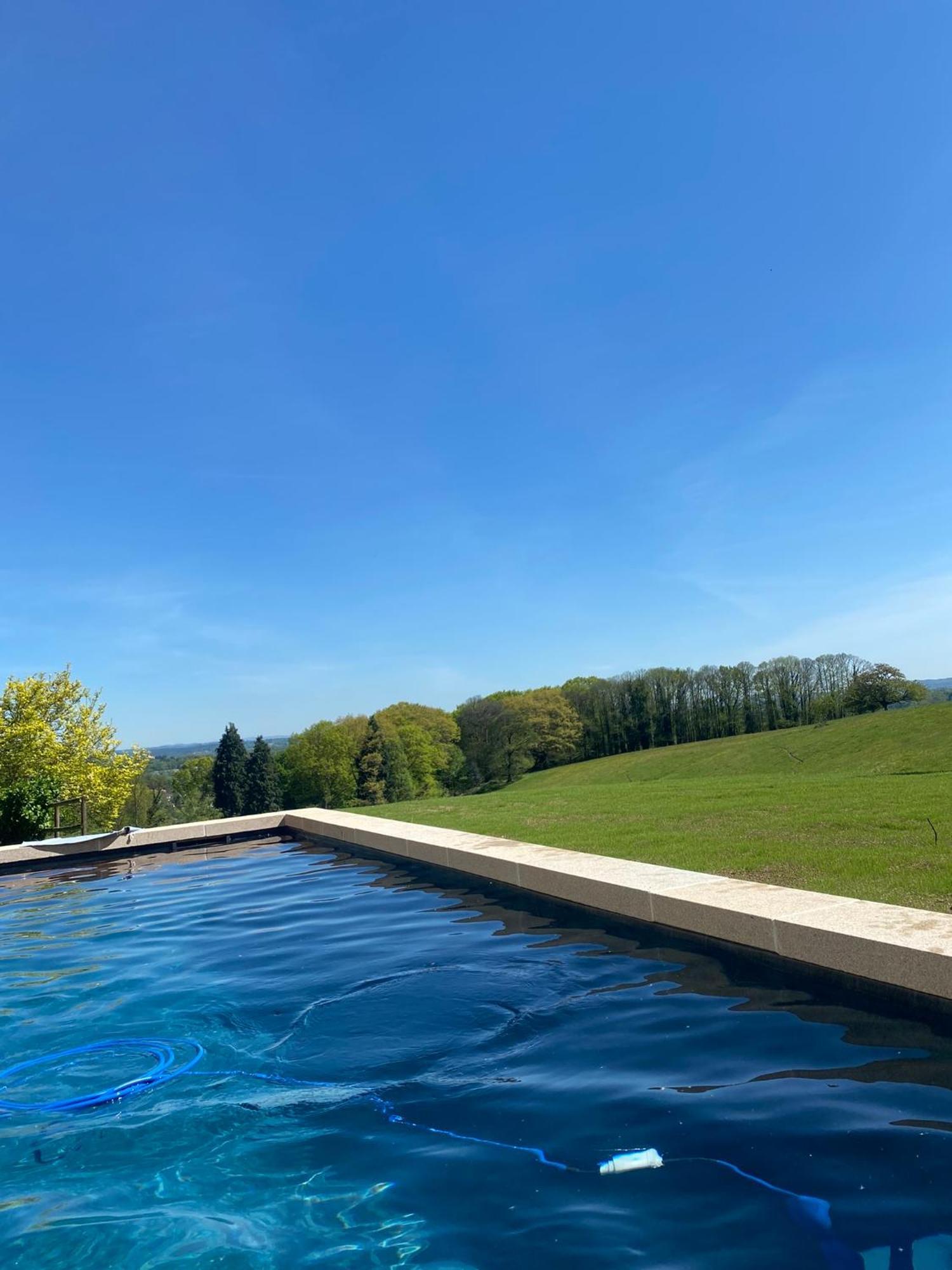 Domaine De Montmery Sa Piscine Son Jardin Ses Espaces Ambazac Екстер'єр фото
